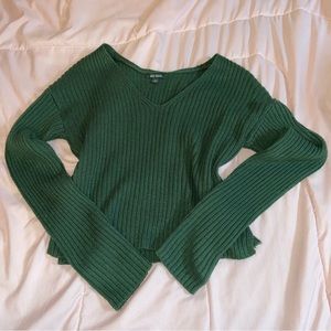 KNITTED SWEATER